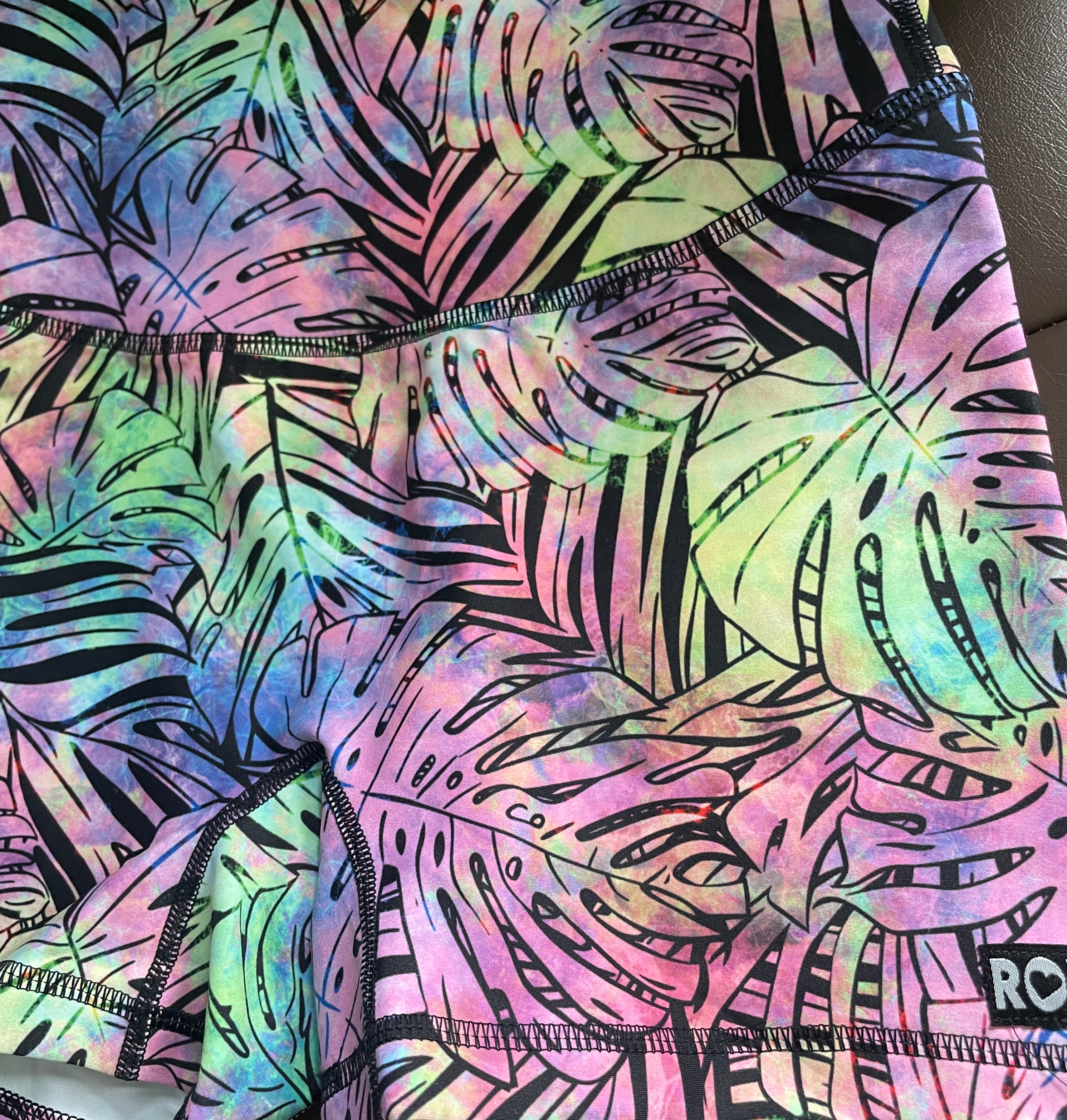 GLOW PALM 4 INCH V NFS FLEX Shorts No Pockets