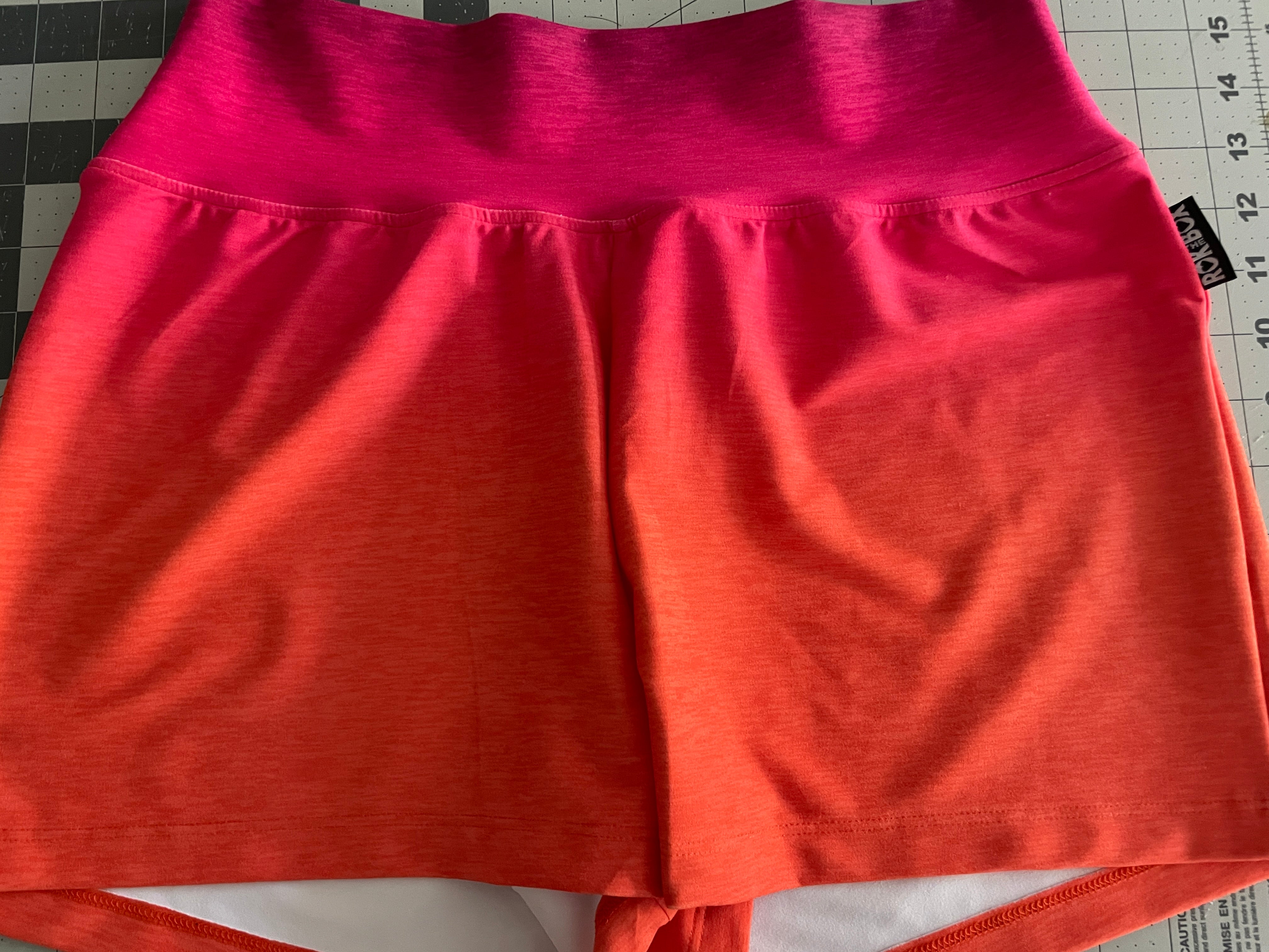 Wine Ombre Medium Yogi Short