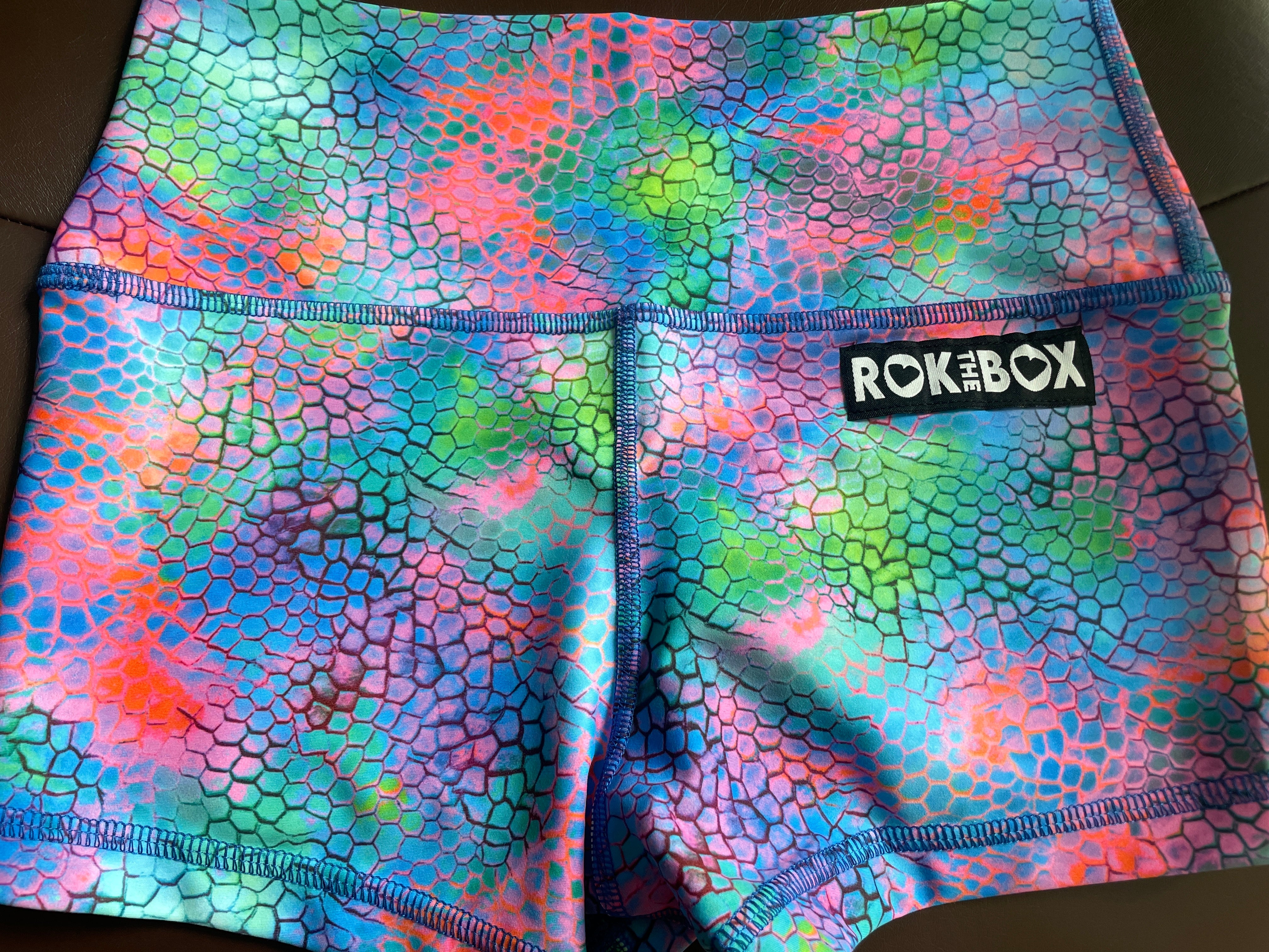 Dream scales Small 2.5" inseam 4.25 waistband - Flex