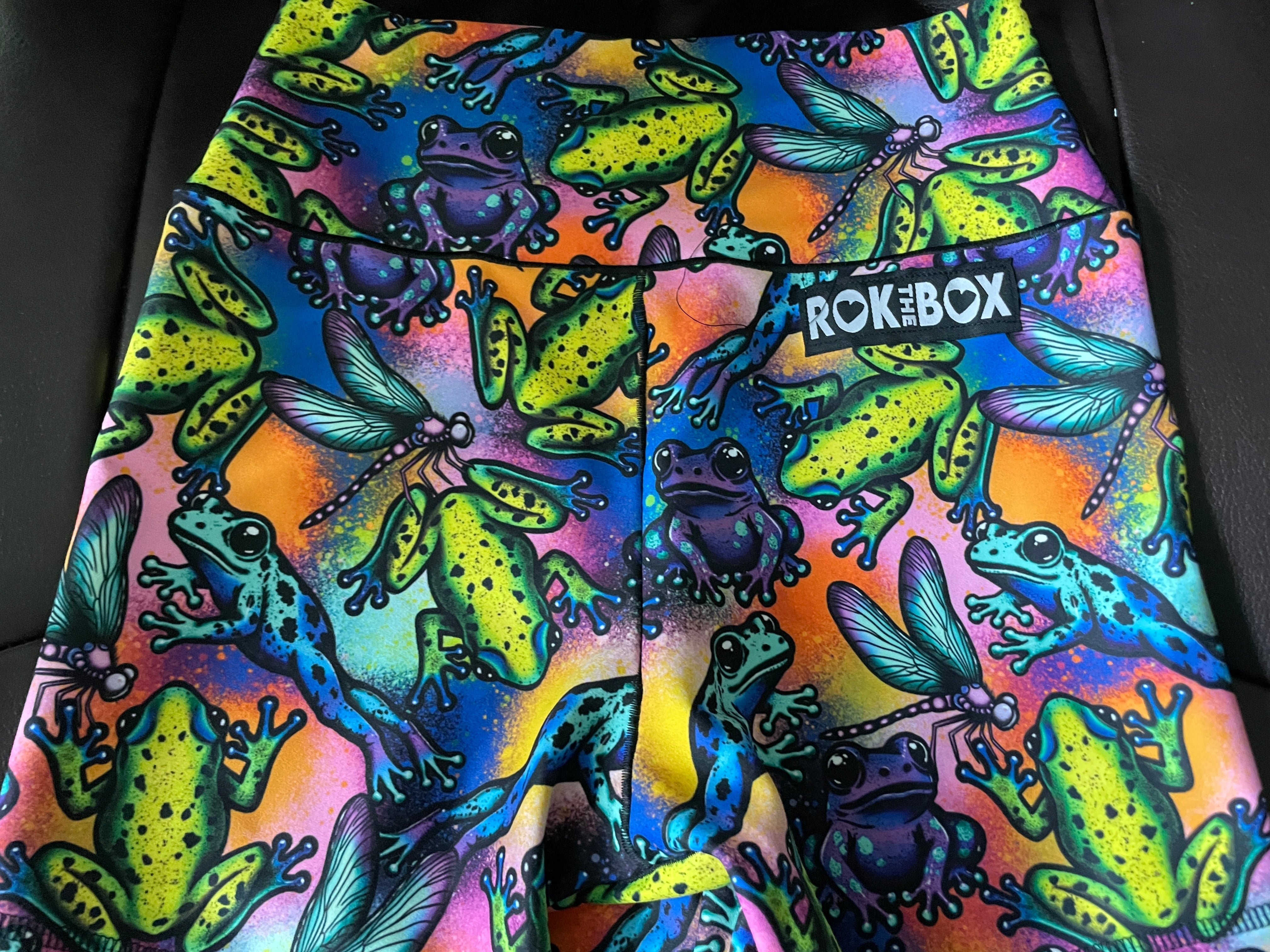 Frogs Hybrid Small 4.5"inseam sample - Butter Fabric