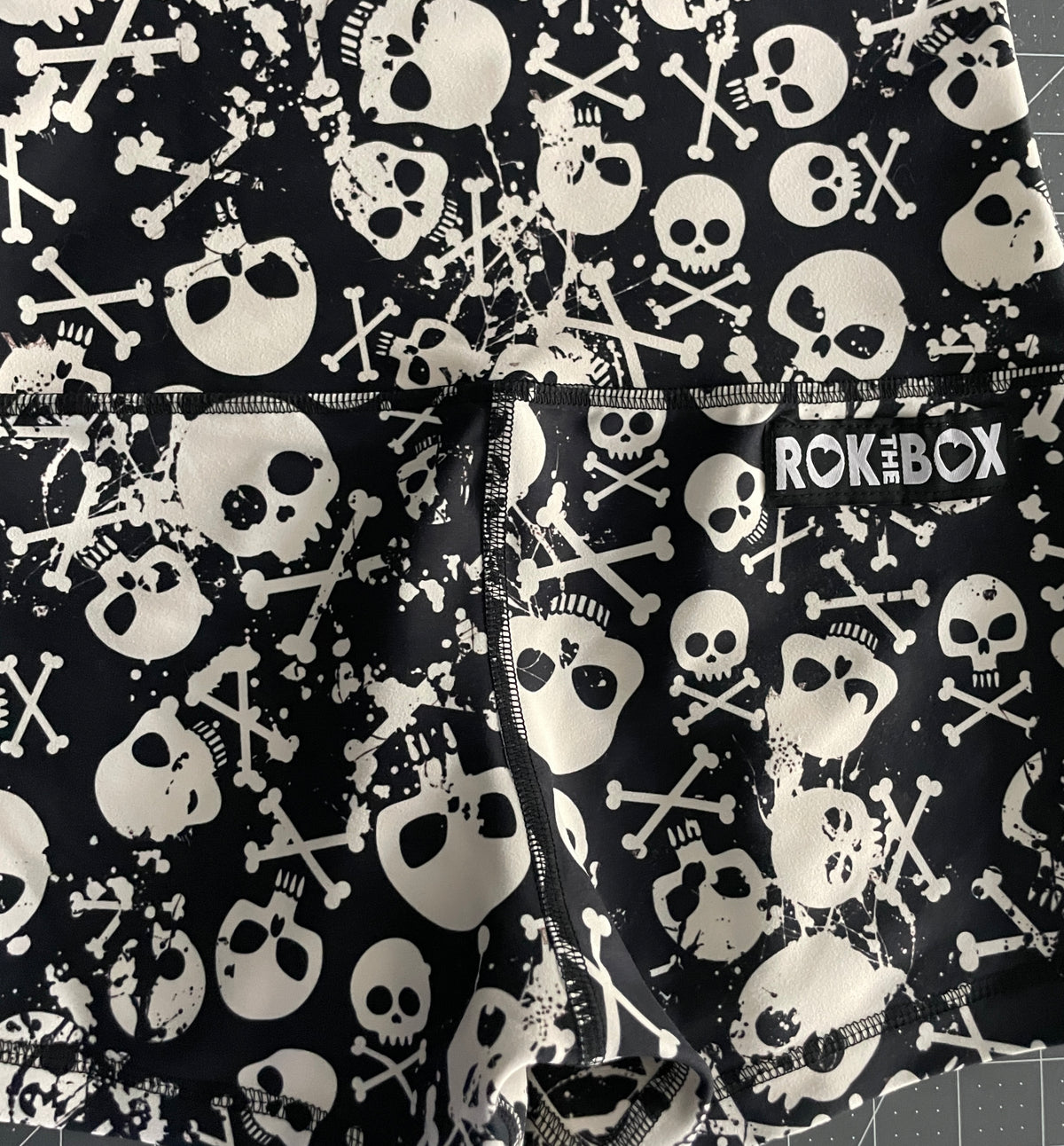 JOLLY ROGERS MIDRISE 3"inseam SMALL HIGH WAIST - FLEX FabriC