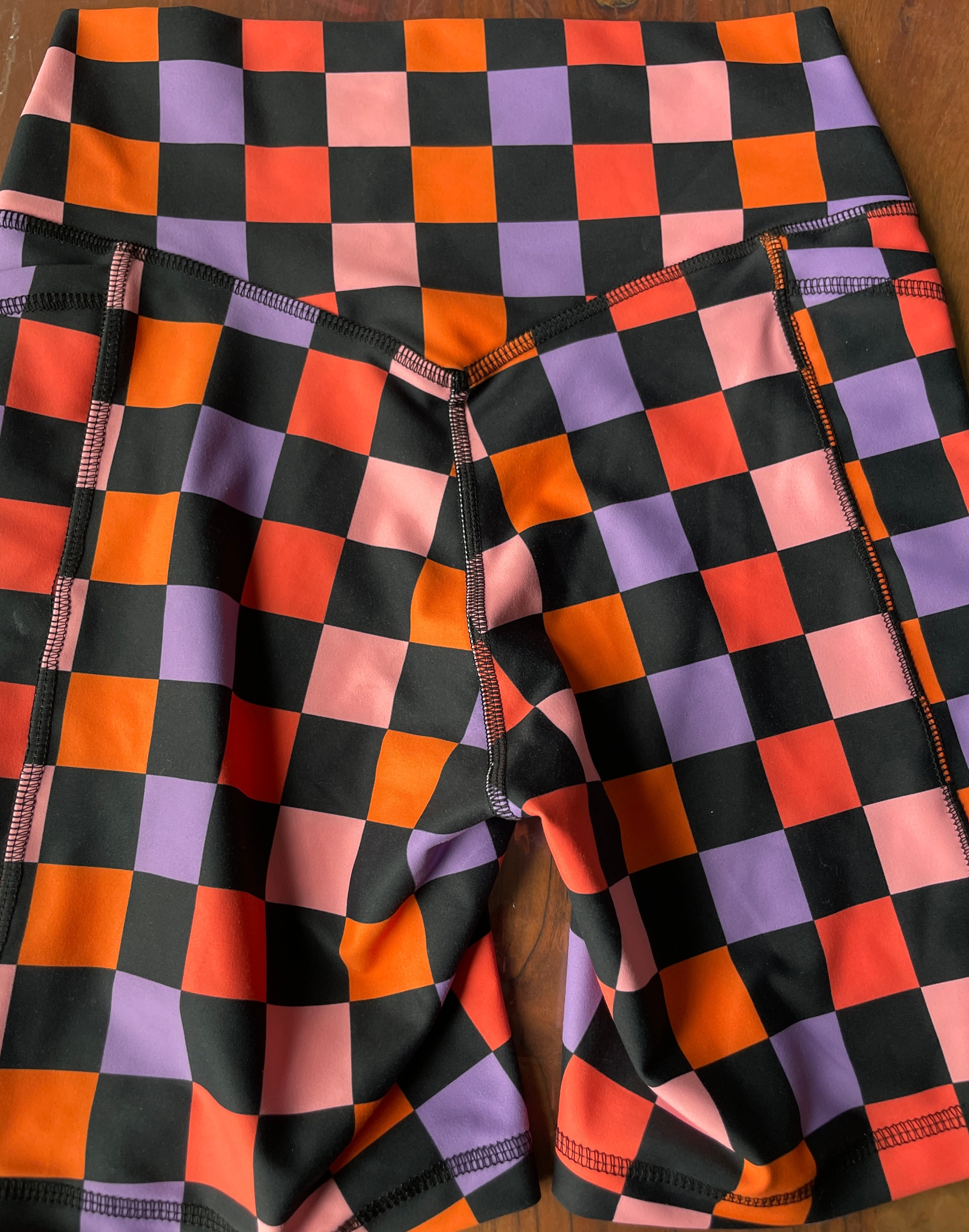 PUMPKIN CHEX VNFS 7"inseam SMALL W/POCKETS- FLEX FabriC