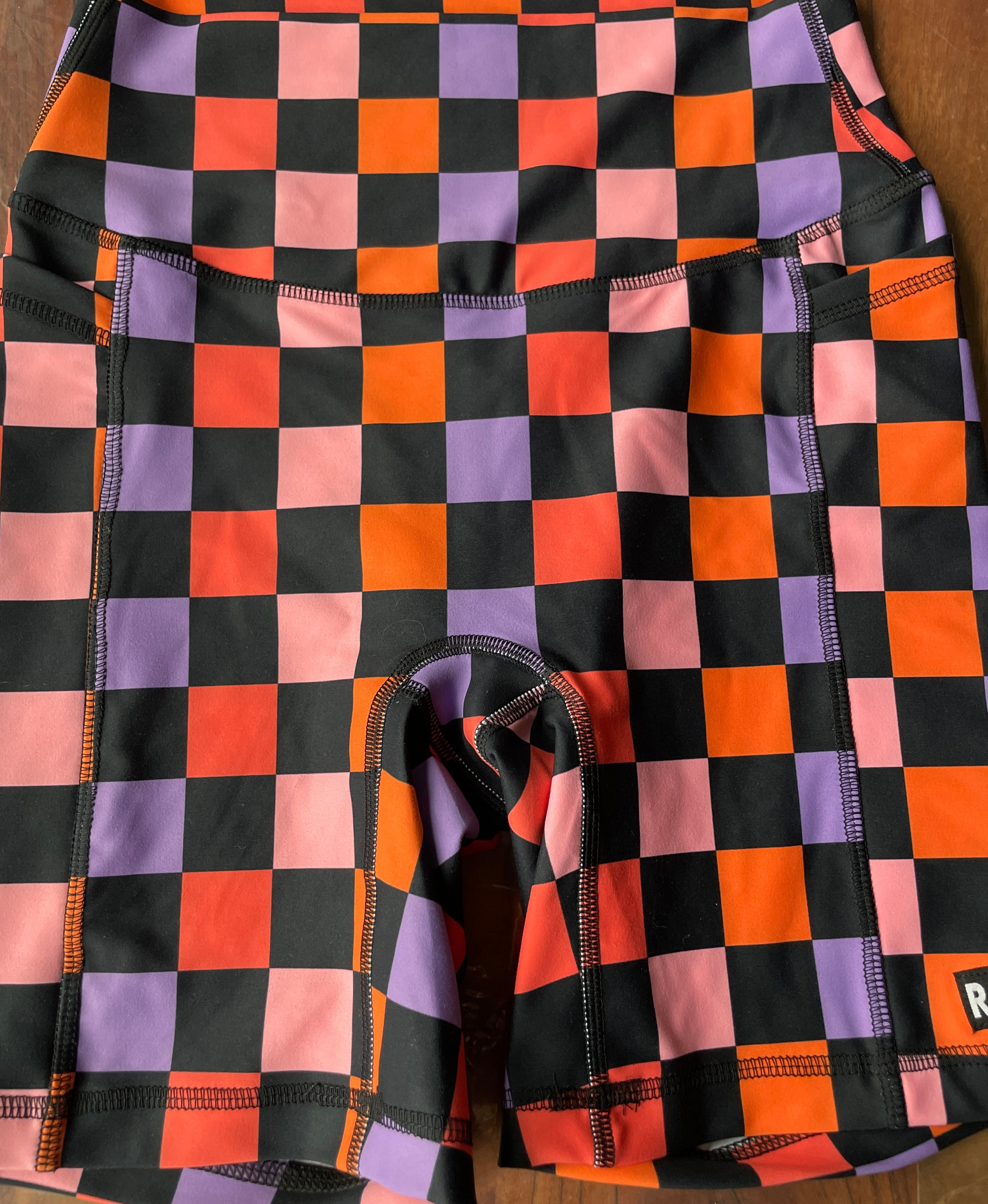PUMPKIN CHEX VNFS 7"inseam SMALL W/POCKETS- FLEX FabriC