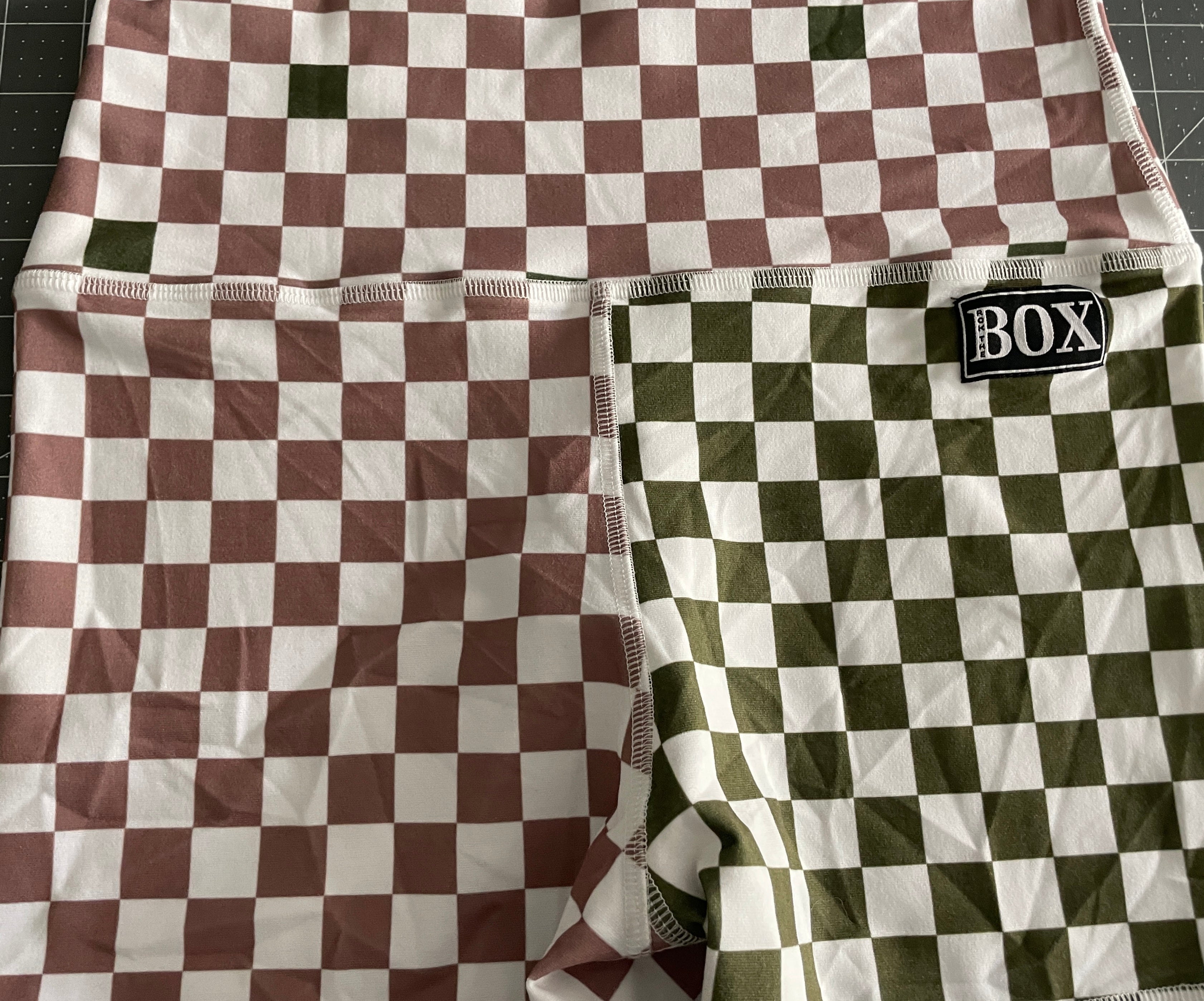 TAN GREEN CHEX HIGHRISE 4.5"inseam MEDIUM  - OG Fabric