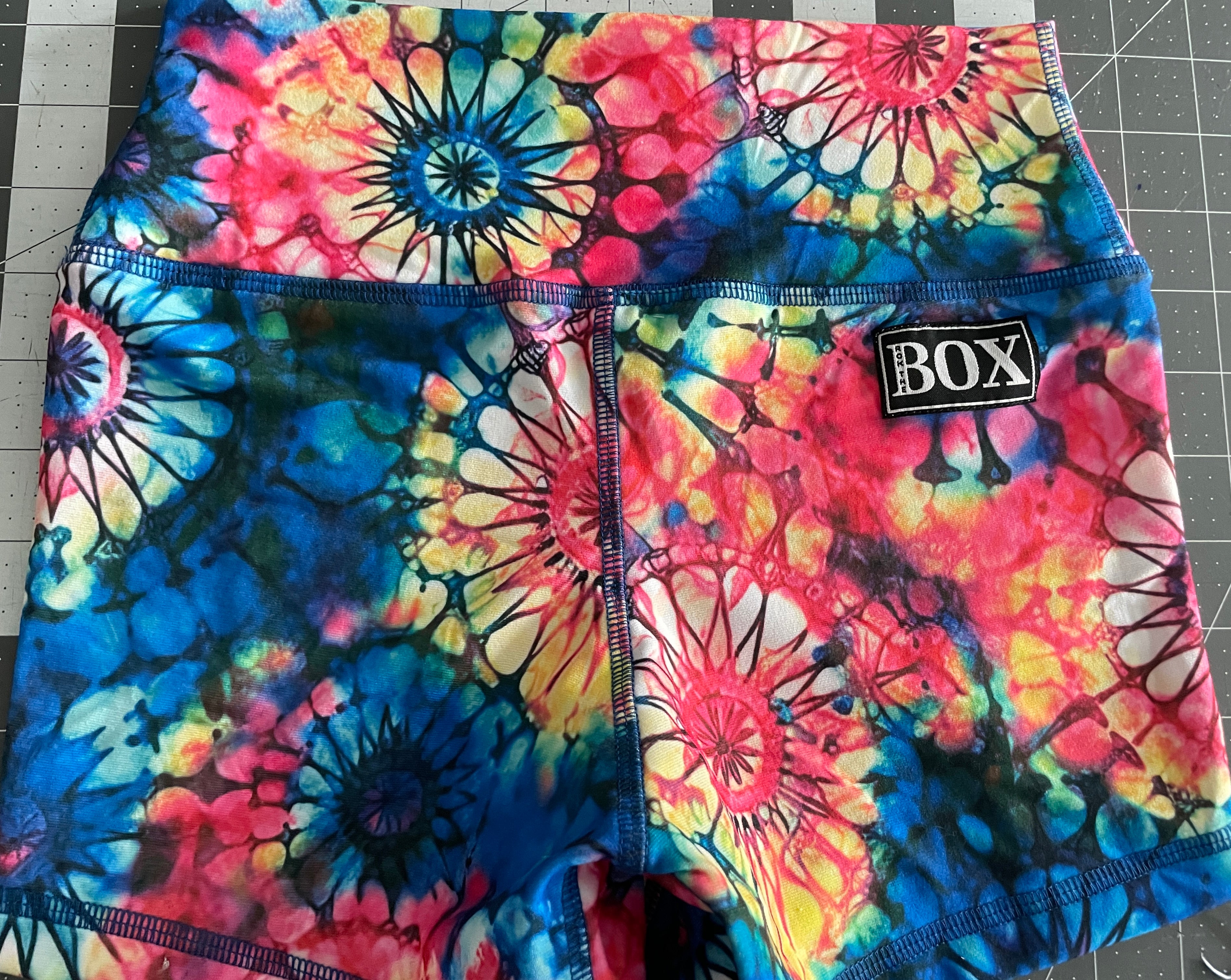 STAINED GLASS Midrise X SMALL 3.5"inseam Mid Waist - OG Fabric