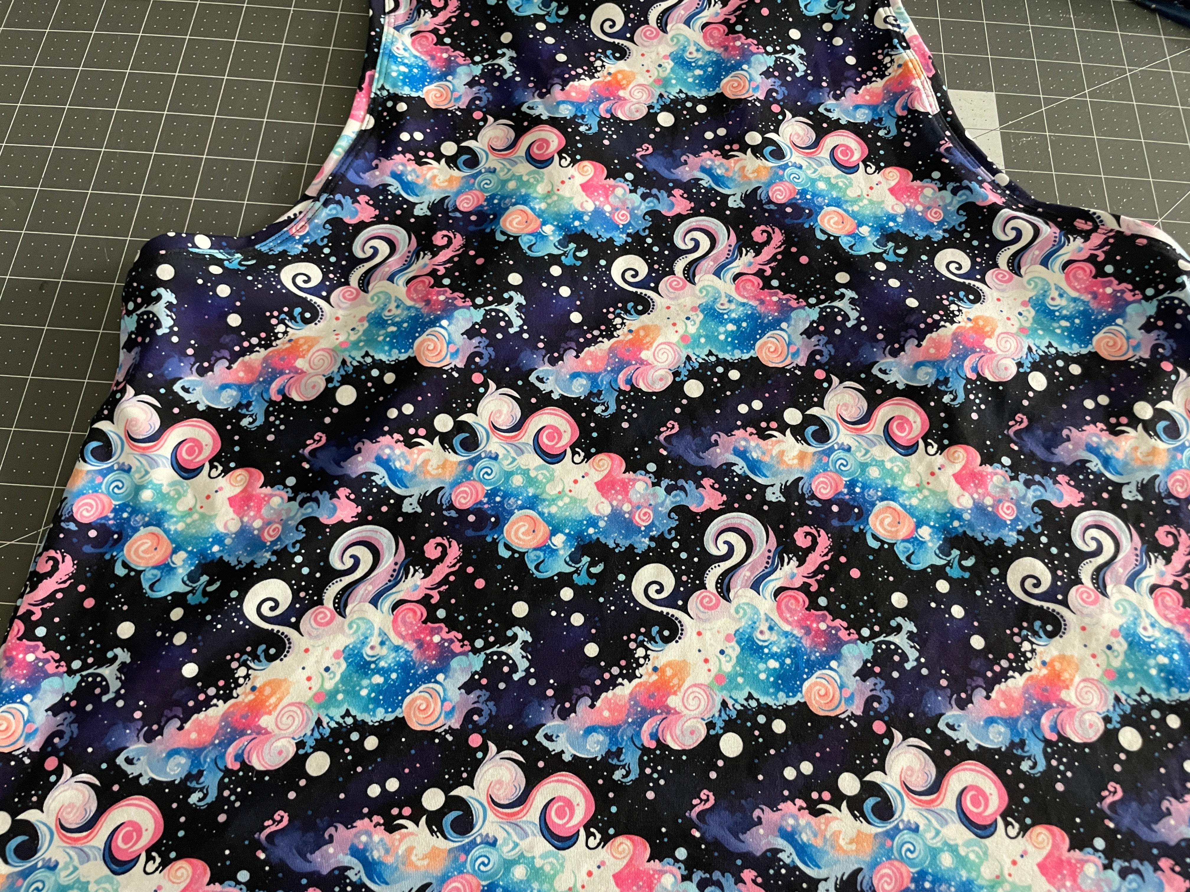 DREAM CLOUDS - Freedom Tank  X Large