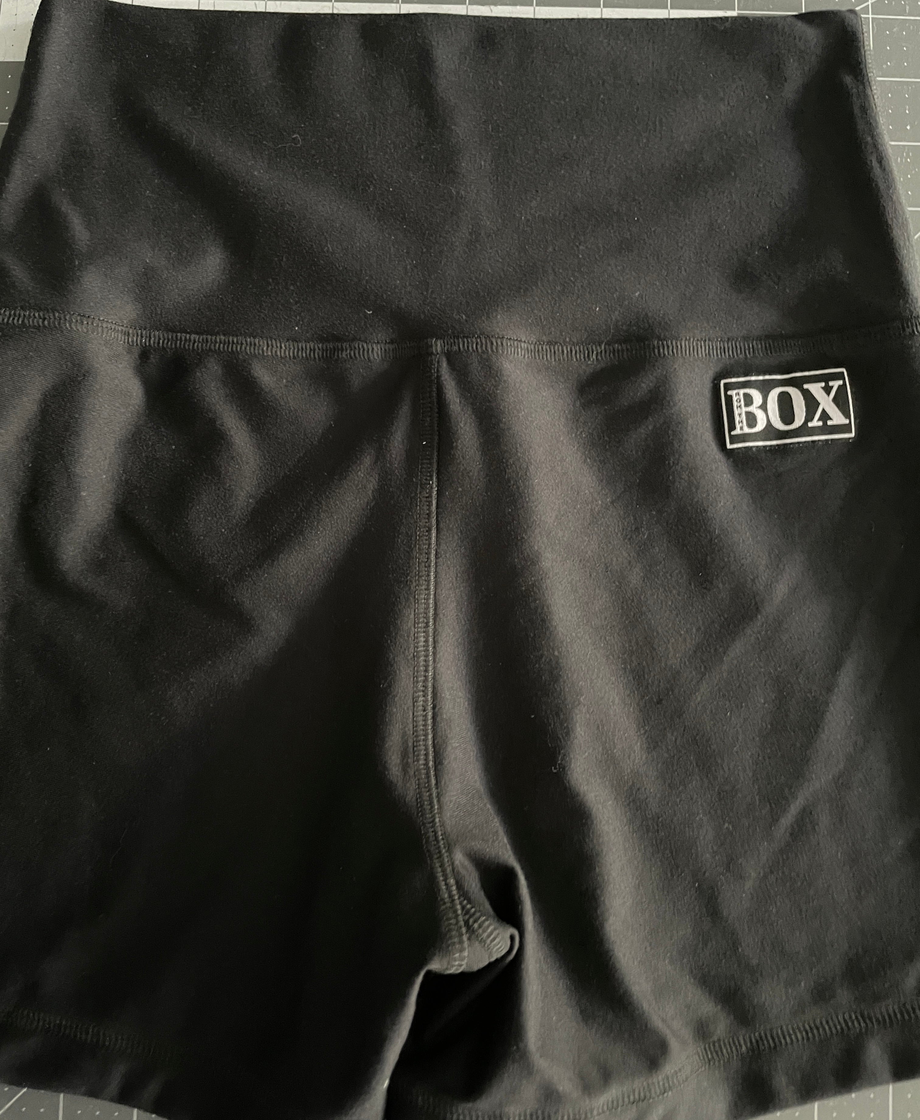 BLACK HIGHRISE 4.5"inseam MEDIUM  -OG Fabric