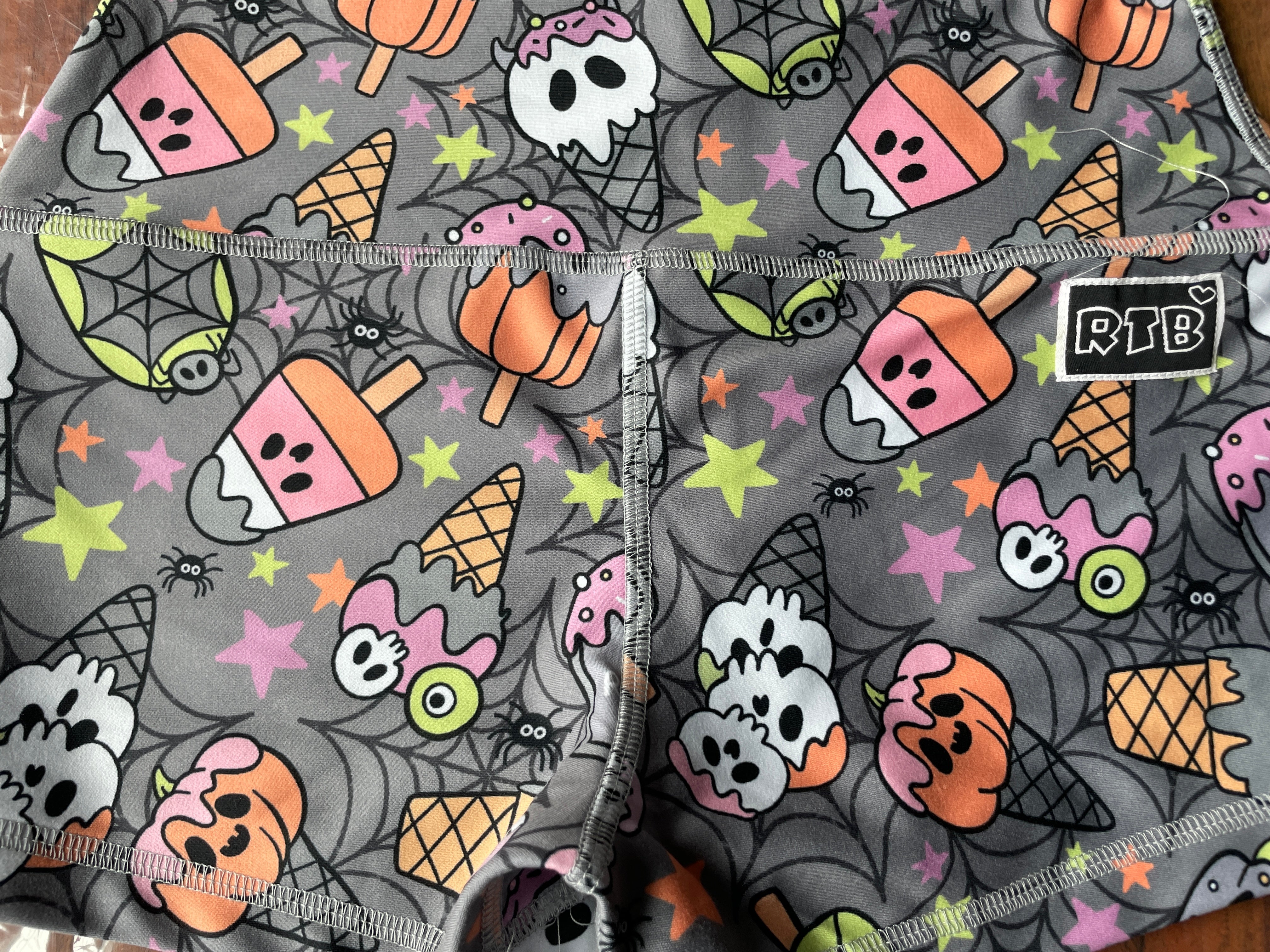I SCREAM MIDRISE 2.5"inseam MEDIUM- OG FabriC