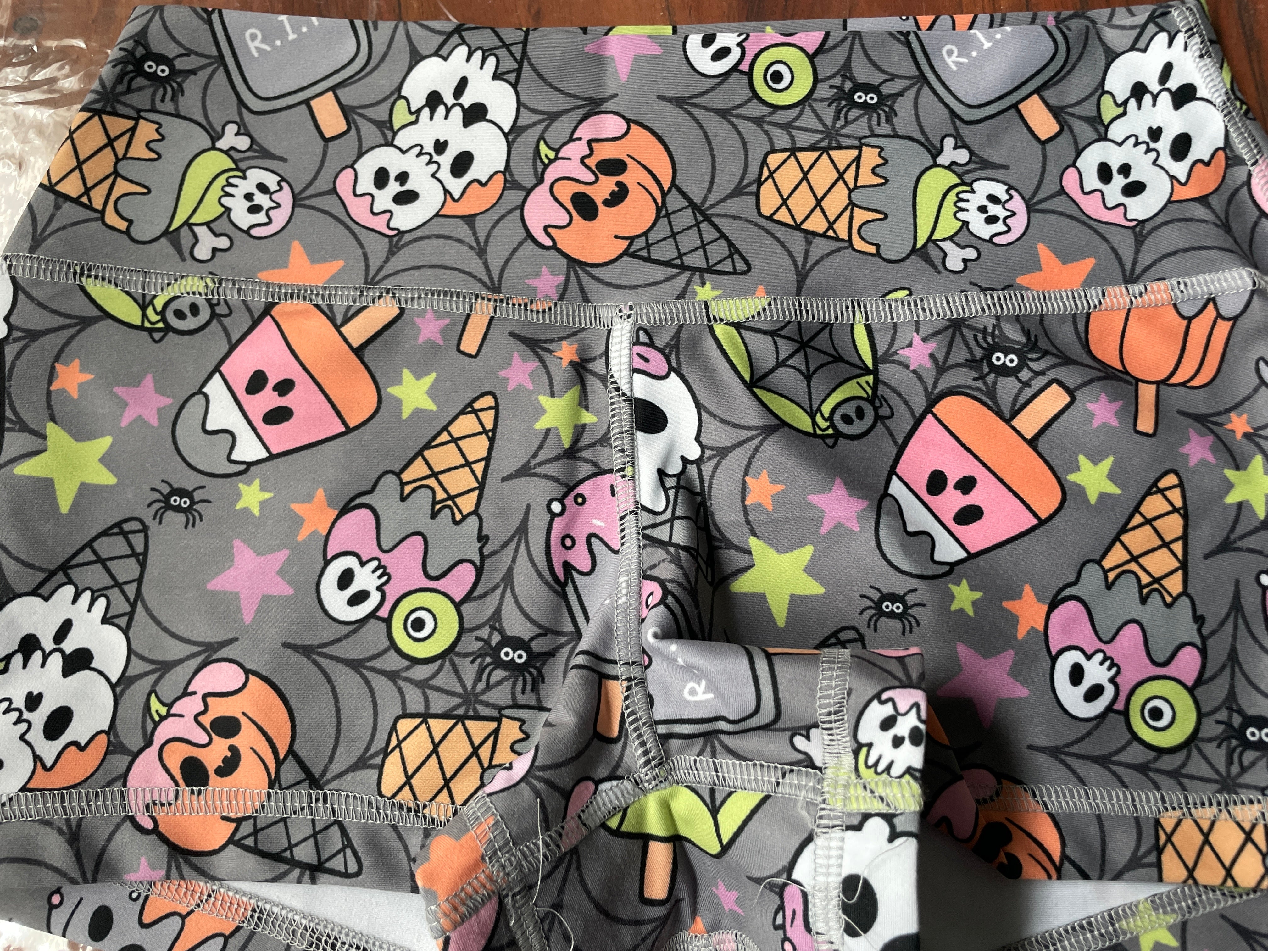 I SCREAM MIDRISE 2.5"inseam MEDIUM- OG FabriC