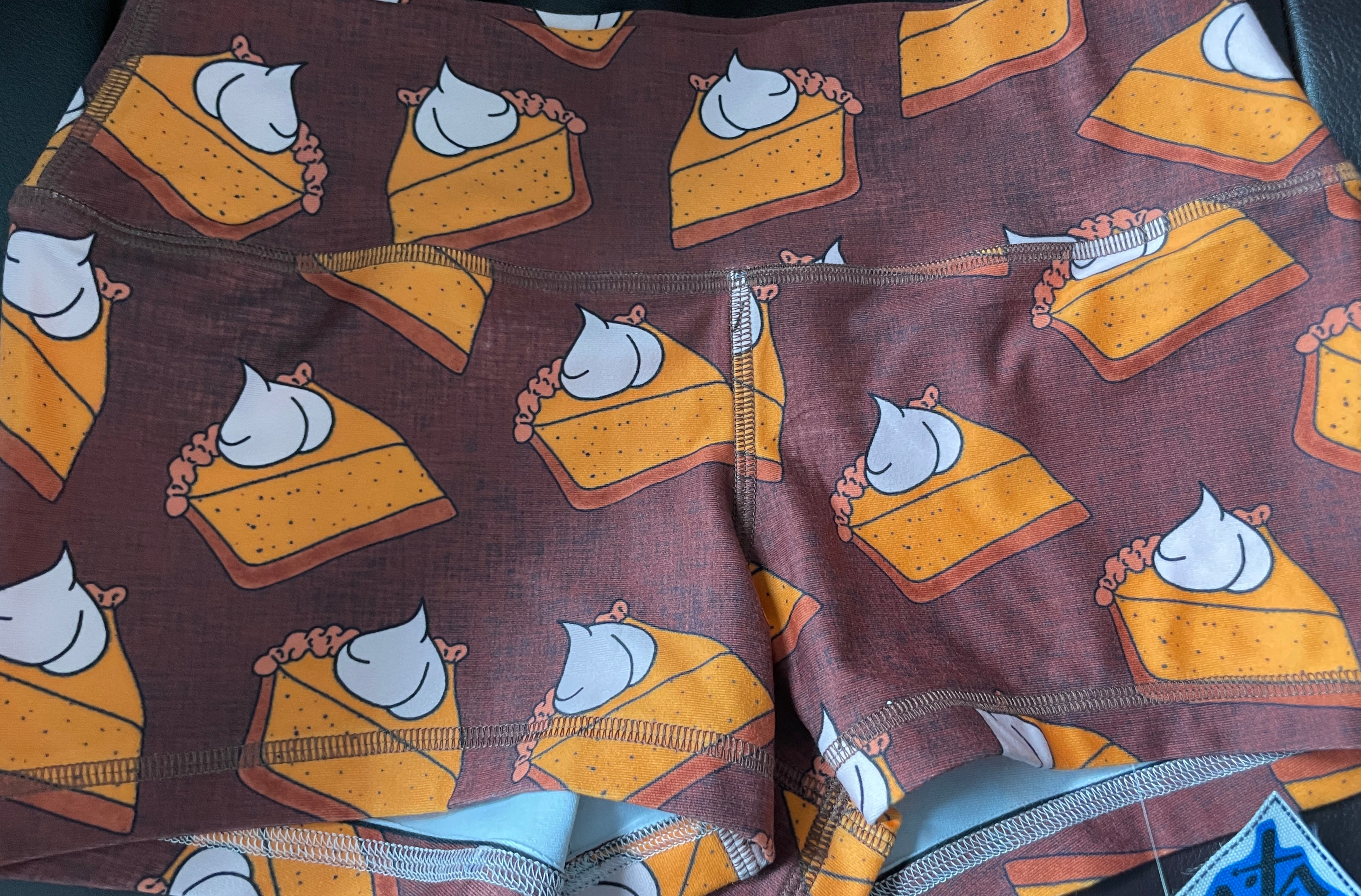 PUMPKIN PIE BRROWN MIDRISE 2.5"inseam MEDIUM- OG FabriC