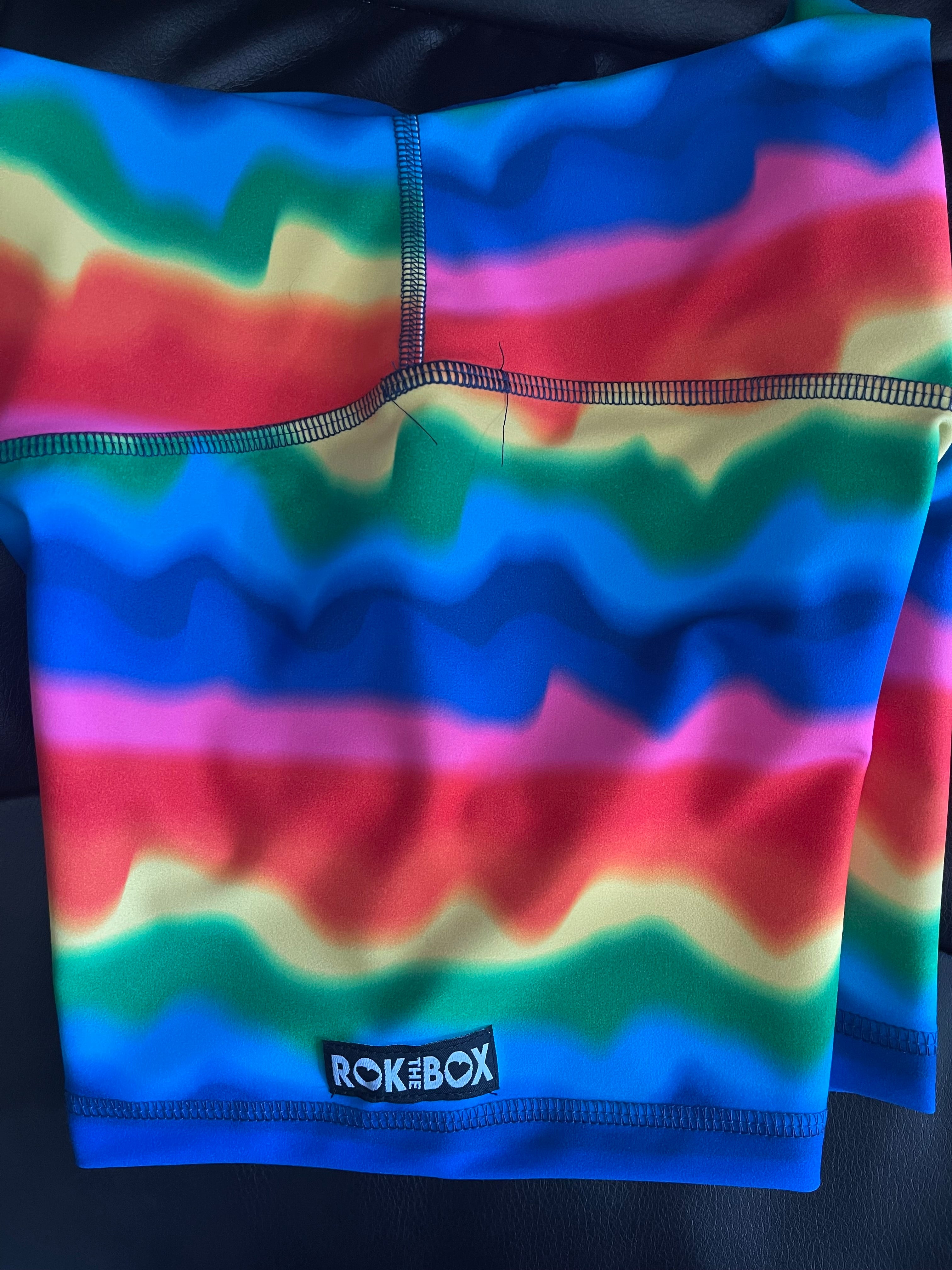Blurred Rainbow Hybrid Shorts No Pockets