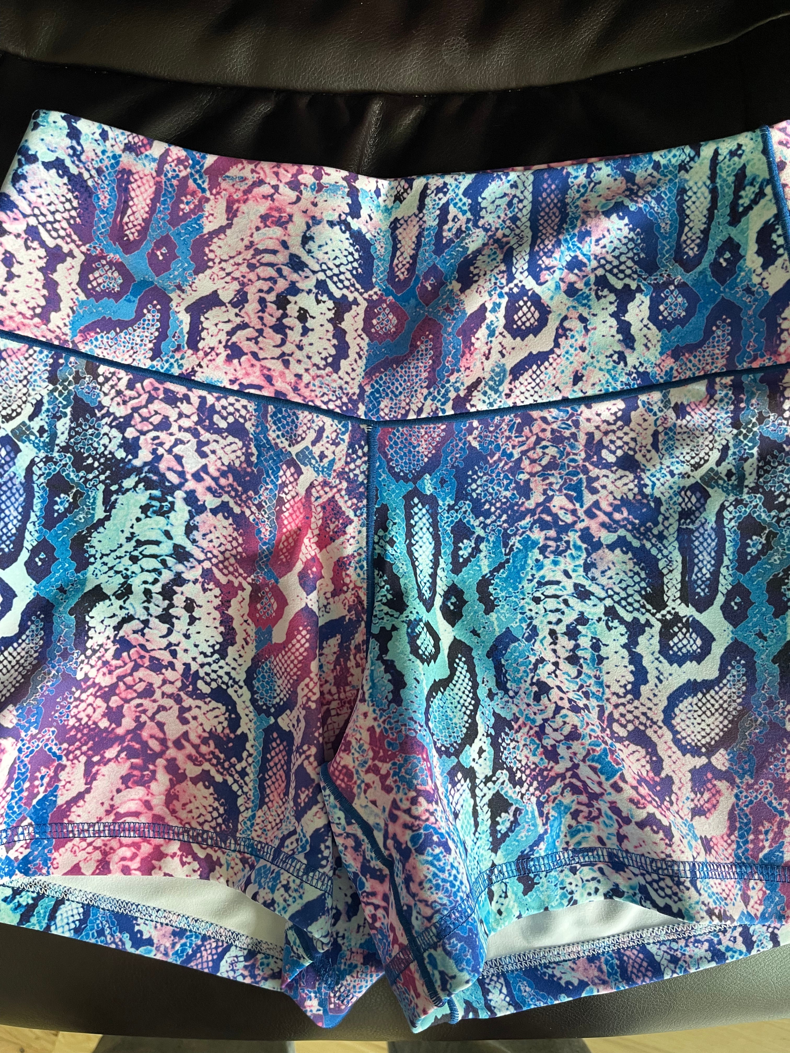 067 - Hybrid Large 4.5"Inseam - Butter Fabric
