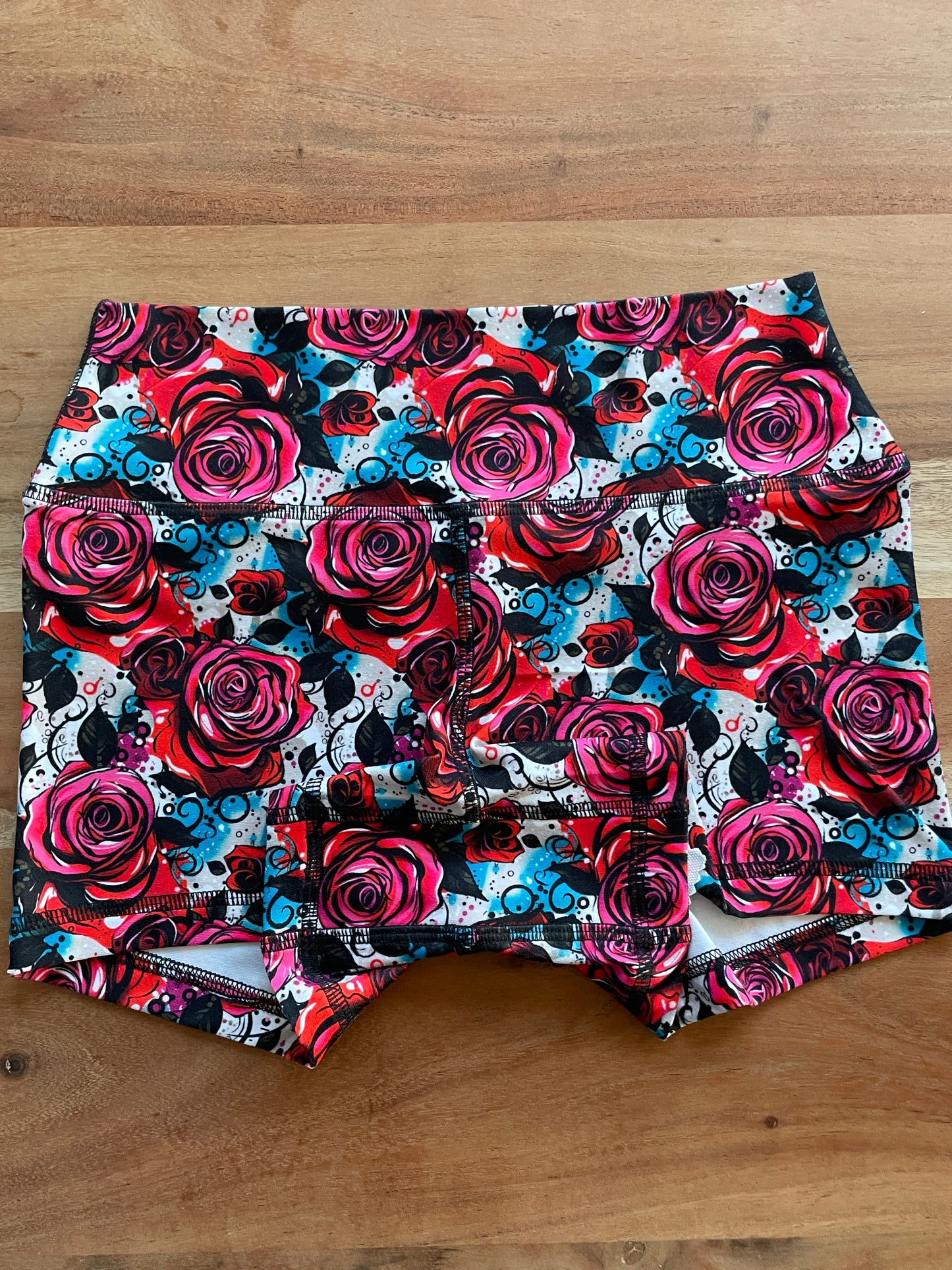 ROK ROSES  3.5 SMALL Mid WAIST